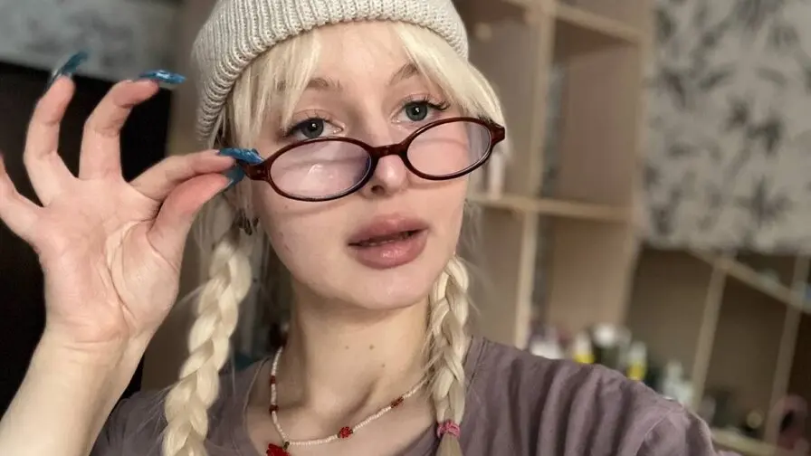 View more of AdeleeSilvee