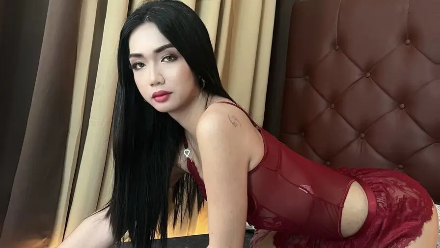 View more of AliciaBalenciaga