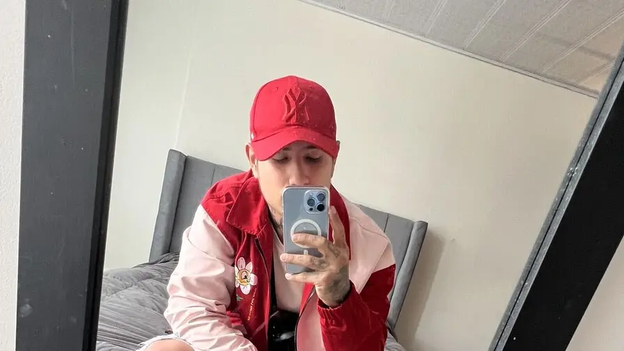 View more of DanielRoswell