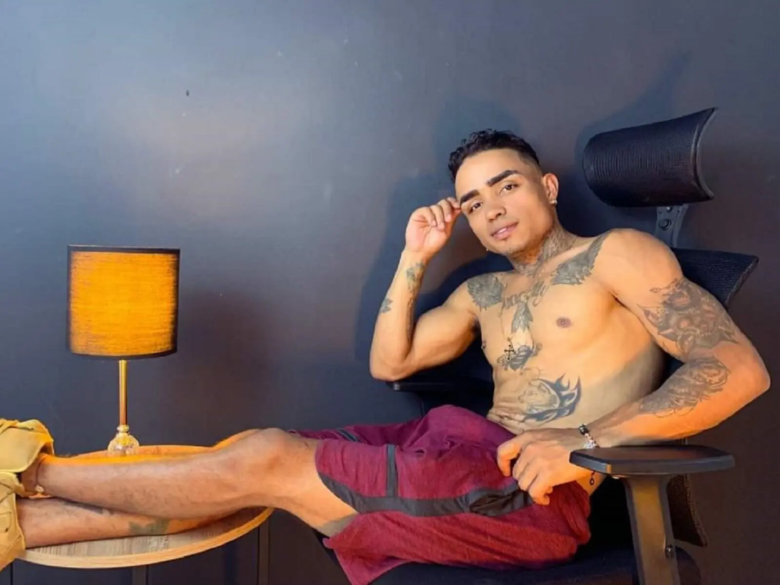 View more of JhustinLoghan