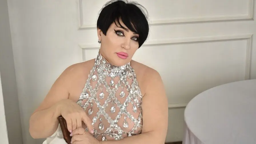 View more of KiraTempt