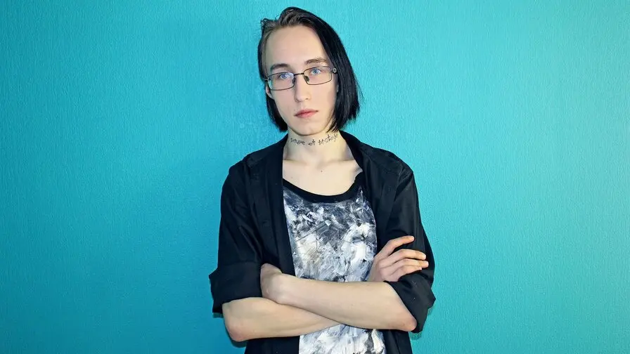 View more of LeoVoronsky