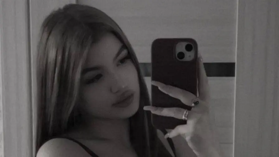 View more of LoraineLutton