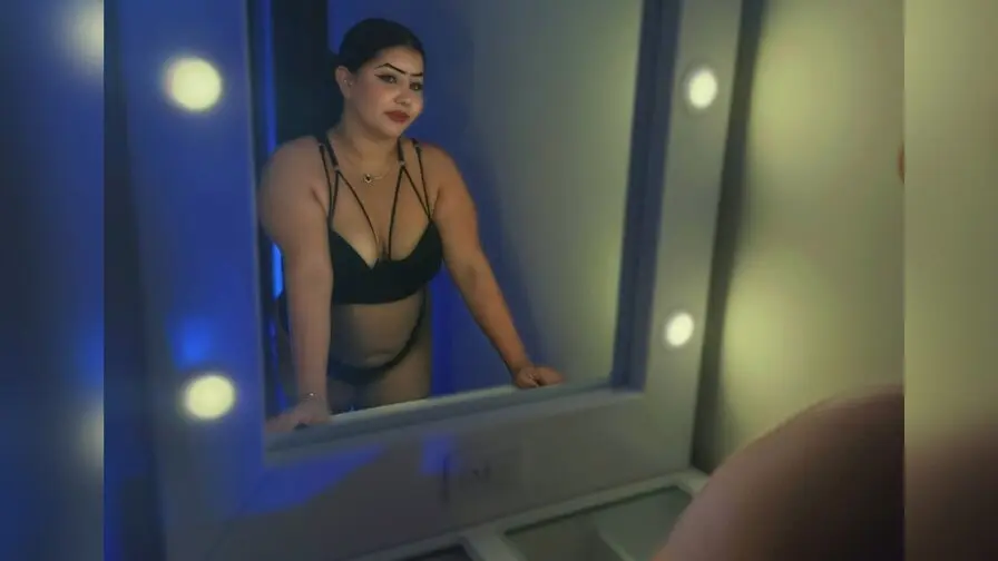 View more of MadelynScot