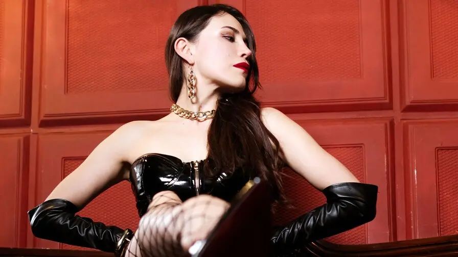 View more of RomanellaQueen