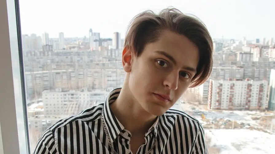 View more of RonnieDias