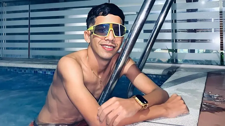 View more of SammerSwitch