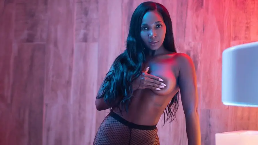 View more of TaniaReilly