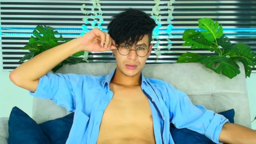 View more of ThiagoSaenns