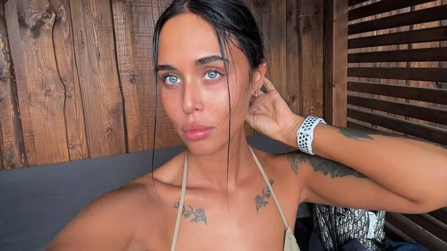 View more of VioletaThiesse